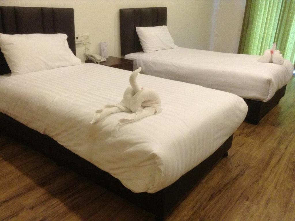 Hotel Kan Kanchanaburi City Room photo
