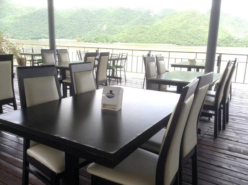 Hotel Kan Kanchanaburi City Exterior photo
